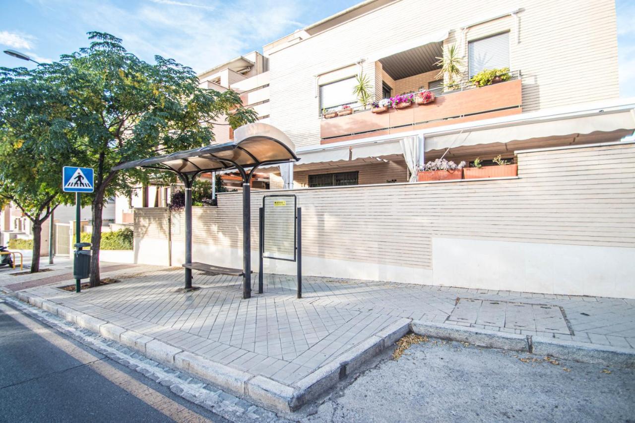 Serrallo Apartment Huétor Vega Екстериор снимка